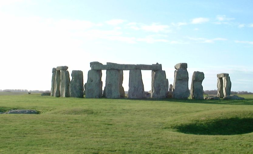 stonehenge02.jpg